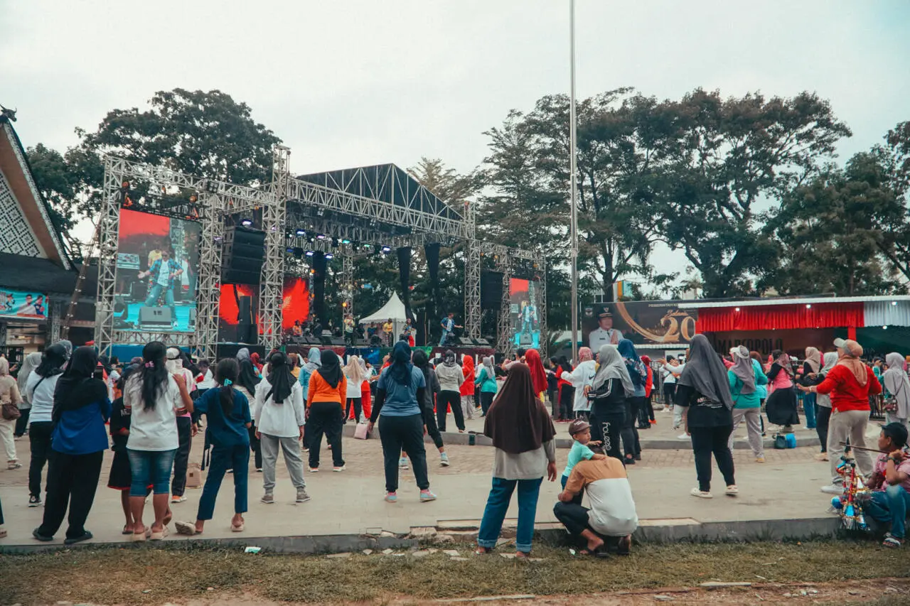 Malam Pergantian Tahun di Kota Pematangsiantar: Pray for ...